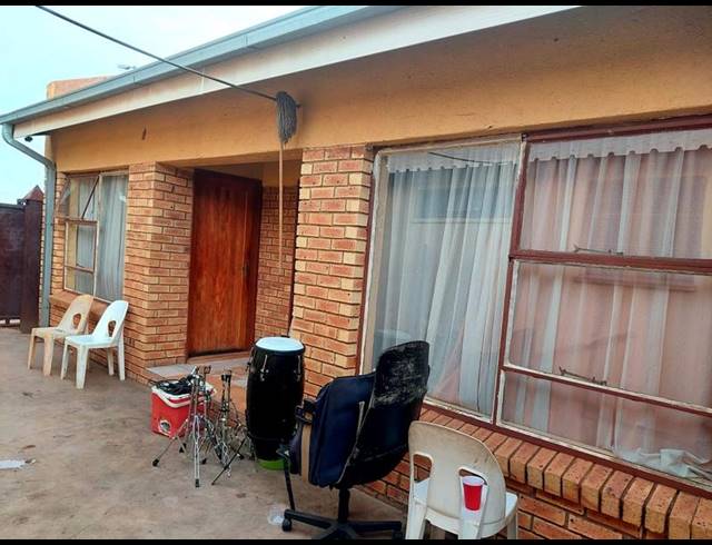 4 BEDROOM HOUSE FOR SALE IN SOSHANGUVE K